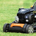 Tondeuse thermique autotractée 46 cm moteur 125 cm³ bac 55 L mulching