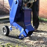 Broyeur de branches essence 15 CV 420 cc capacité 102 mm