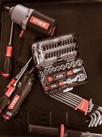 Servante d’atelier 3 tiroirs charge 25 kg par tiroir charge totale 200 kg roues 100 mm verrouillage central