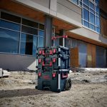 Valise à outils à roulettes 3 compartiments poignée rétractable charge 45 kg