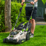 Tondeuse sans fil 37 cm 2×20 V avec bac et mulching