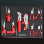 Servante atelier 6 tiroirs avec 112 outils et fermeture centralisée